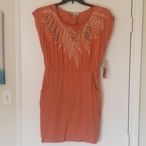 Love 21 Dress Open back - Apricot
